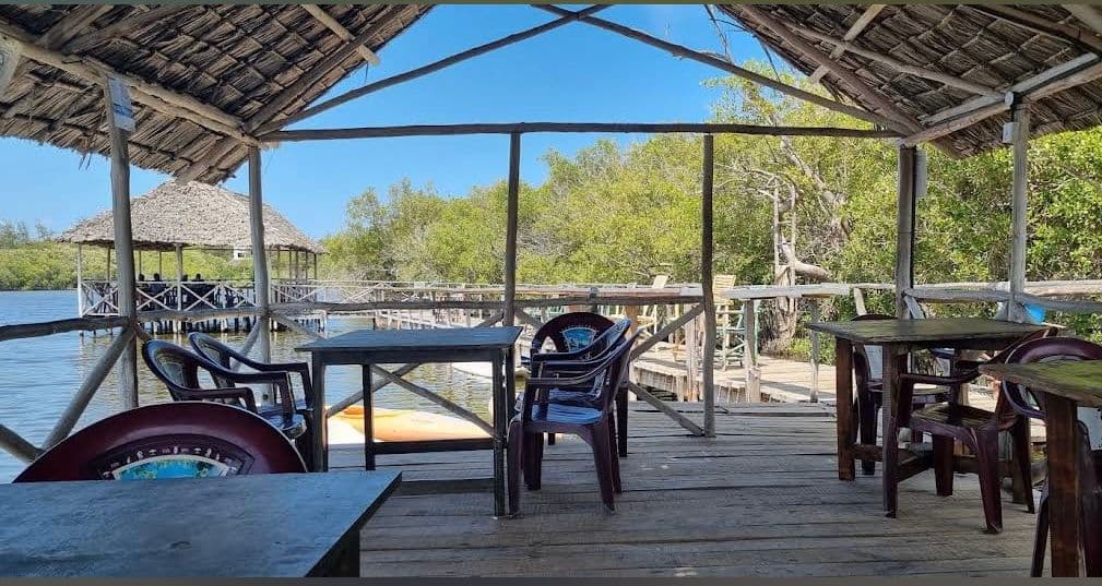 prawns-lake-restaurant-watamu-klickenya
