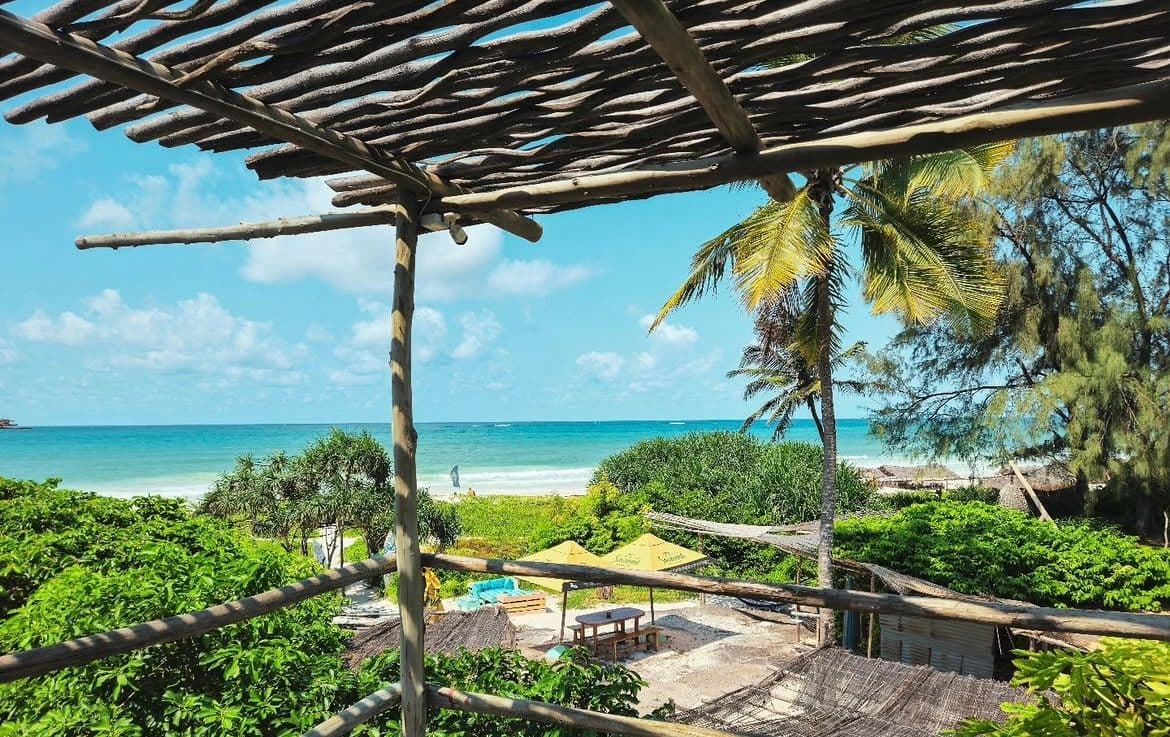 saltys-kitesurf-village-bar-and-restaurant-kilifi